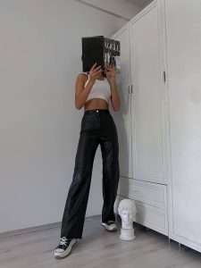 High waist imitation leather trousers