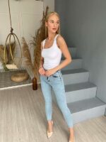 Skinny jeans with high waist, light blue